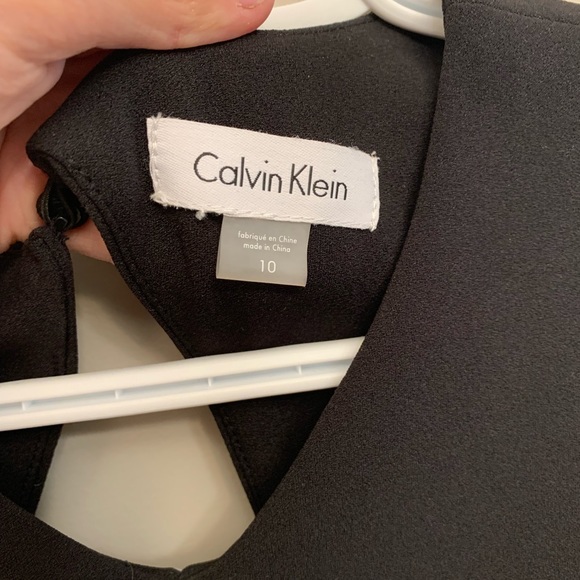 Beautiful Calvin Klein Dress - Picture 3 of 3